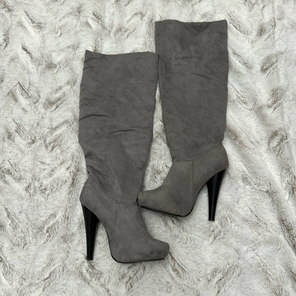 Women’s tall gray boots size 5.5